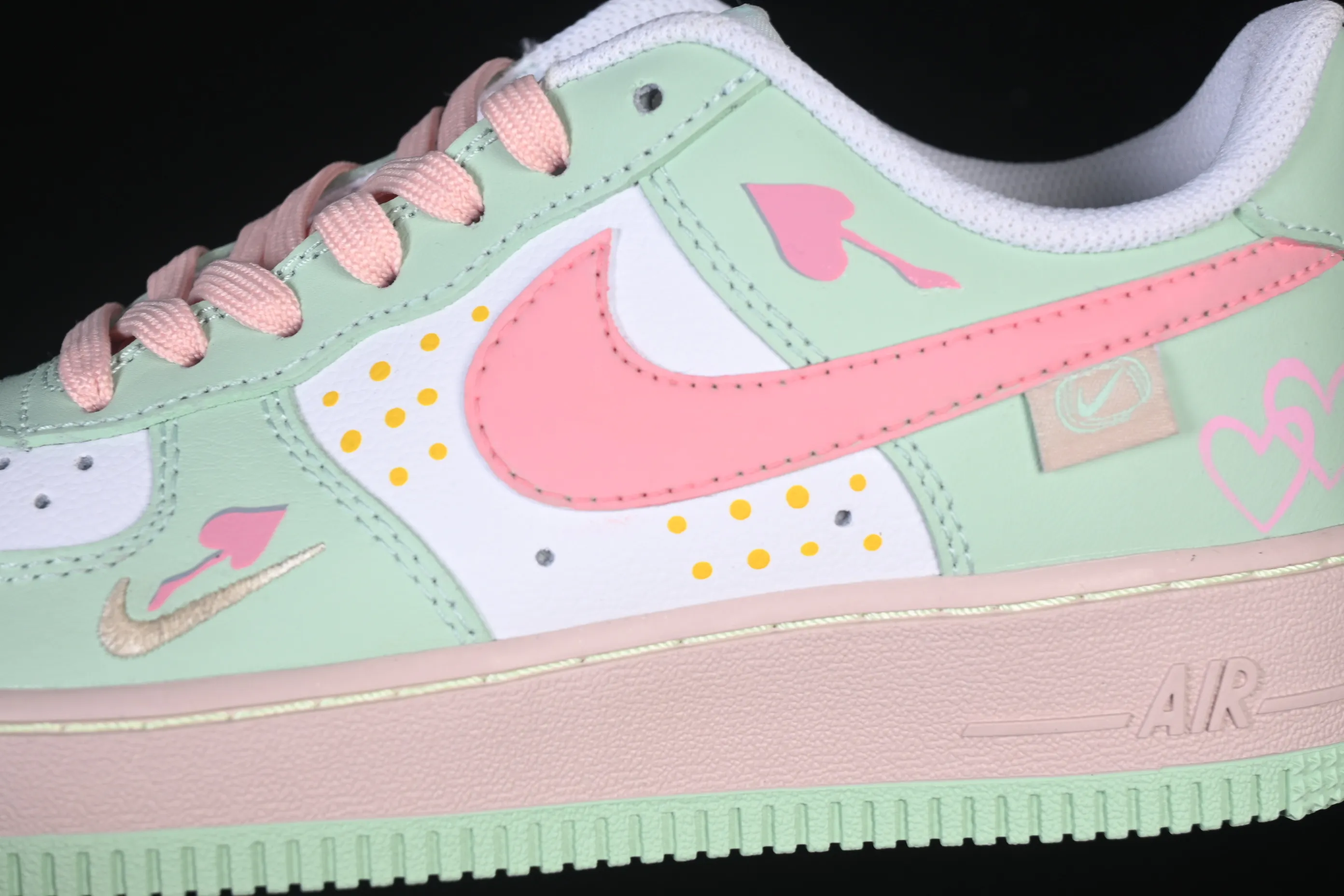 All categories Nk Air Force 1 Air Force series Nk Air Force 1 Low Air Force low top Nike Air Force 1'07 Low "Mint & Pink Sweetheart" Hand-painted graffiti Green and pink sweetheart Air Force 1 low-top casual sneakers DB3301-909